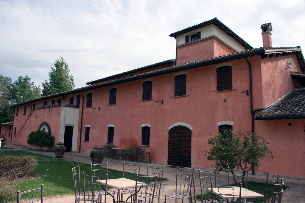 Agriturismo Il Molino Antico - 5 Girasoli Сполето Экстерьер фото