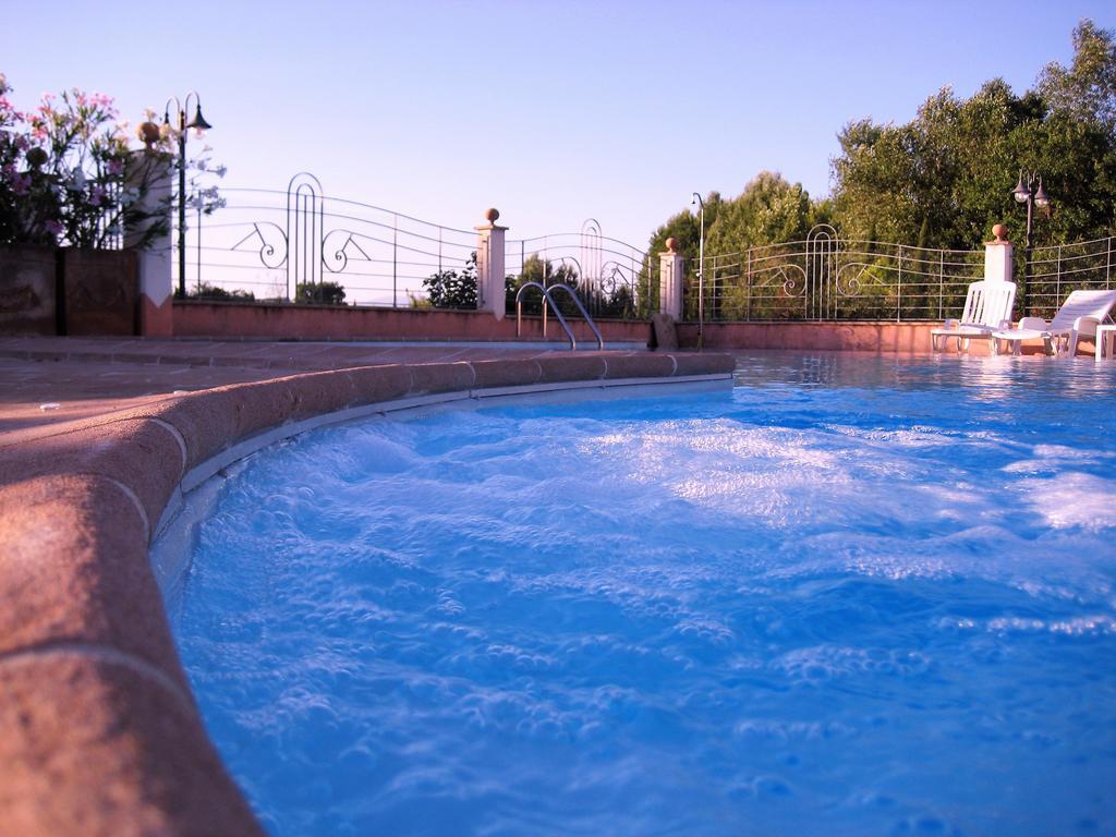 Agriturismo Il Molino Antico - 5 Girasoli Сполето Экстерьер фото